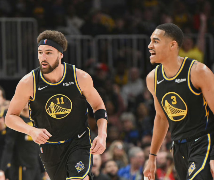 快船能靠个 快船能靠个